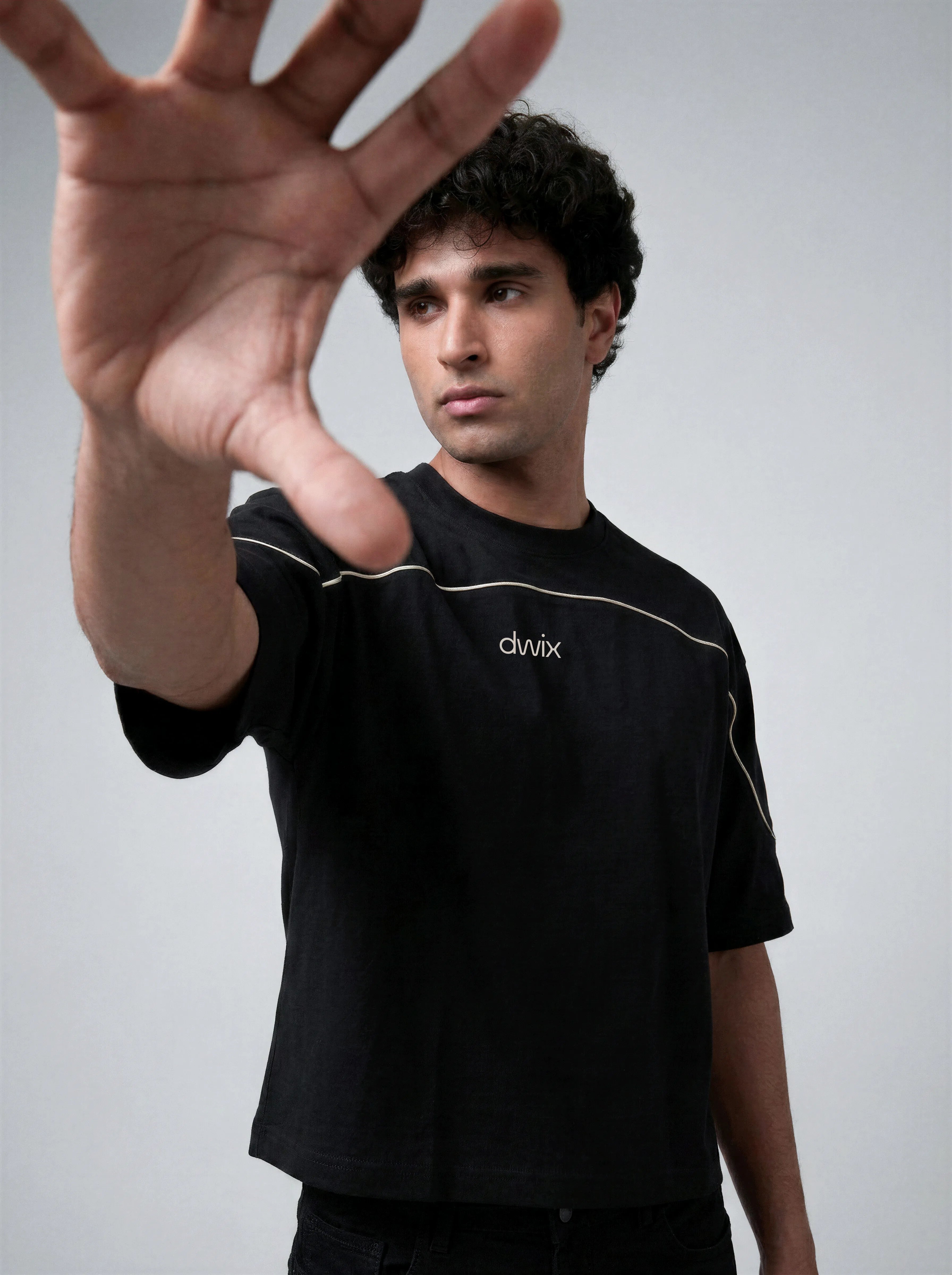 Boxy Fit Piping T-shirt